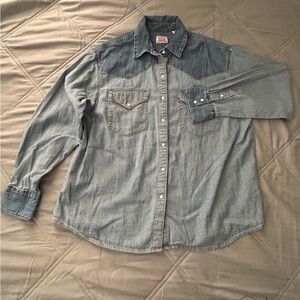 Levi’s Blouse Women’s Denim Button-Up